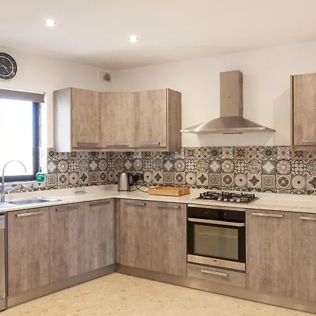 Spacious Apt With Comfy Sofa 2 Min To Promenade By 360 Estates *