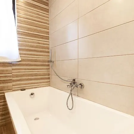 Spacious Apt With Comfy Sofa 2 Min To Promenade By 360 Estates * St. Paul's Bay