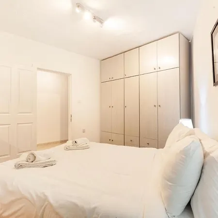 Appartamento Spacious Apt With Comfy Sofa 2 Min To Promenade By 360 Estates