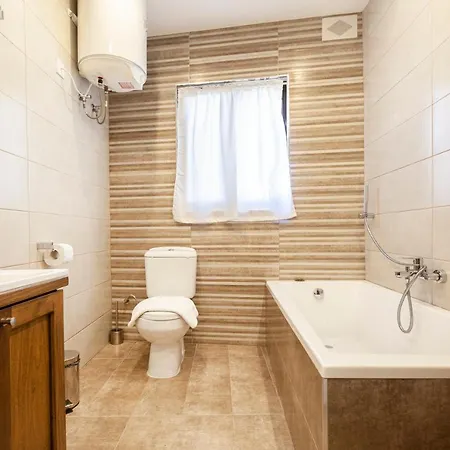 Spacious Apt With Comfy Sofa 2 Min To Promenade By 360 Estates * St. Paul's Bay
